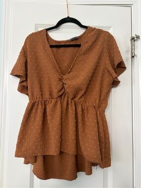 ARULA Rust Textured V-Neck Peplum Tunic